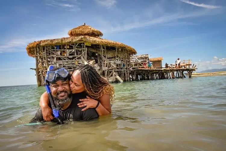 Pelican Bar Tour
